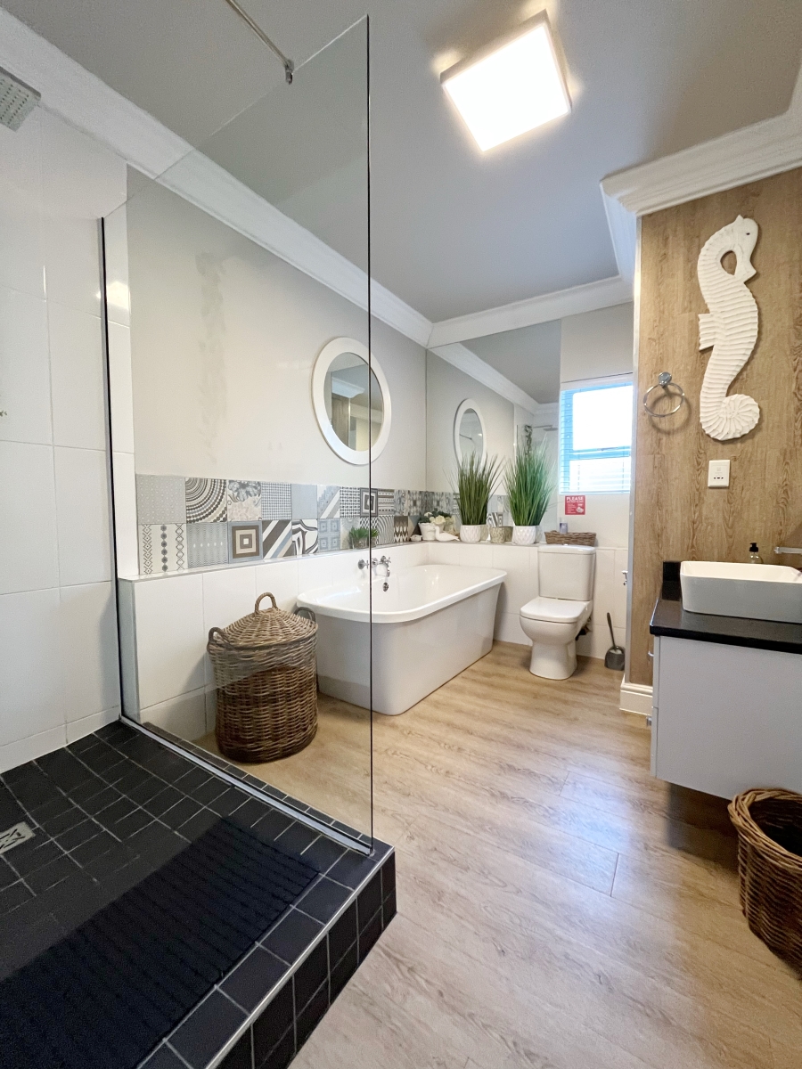 3 Bedroom Property for Sale in Diaz Beach Western Cape